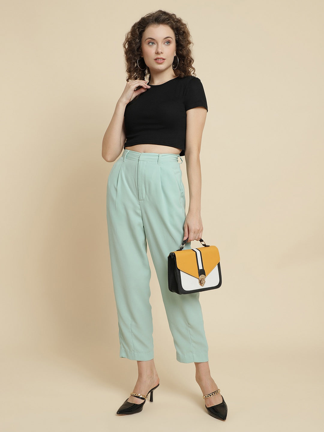 Unaone Black Crop Top