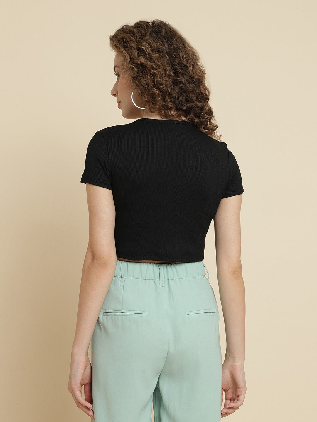 Unaone Black Crop Top