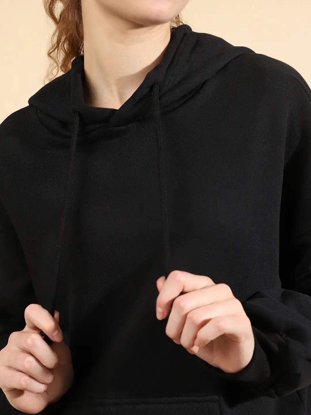 Unaone Pure Cotton Fleece Black Oversized Full Sleeve Winter Wear Hooded Sweatshirt For Women